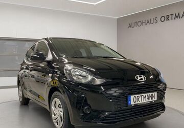 Hyundai i10 9.800 km 16.990 &euro; Wissen 57537