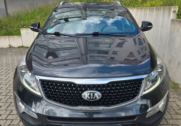 Kia Sportage 195.000 km 10.300 &euro; Freudenberg 57258