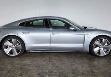 Porsche Taycan 27.000 km 61.890 &euro; Nümbrecht 51588