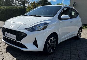 Hyundai i10 9.900 km 16.990 &euro; Bergneustadt 51702
