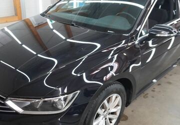 VW Passat Variant 158.000 km 13.949 &euro; Gummersbach (Zwischen Toom Markt und ATU) 51645