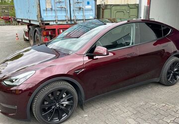 Tesla Model Y 60.704 km 36.890 &euro; Gummersbach 51643
