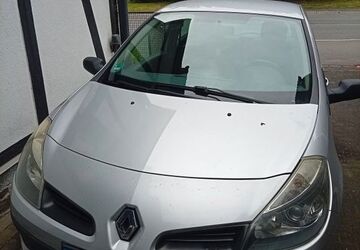 Renault Clio 149.100 km 2.200 &euro; Gummersbach 51643
