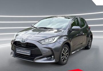 Toyota Yaris 32.660 km 18.990 &euro; Gummersbach 51645