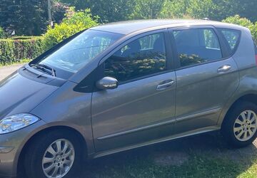 Mercedes-Benz A 180 128.000 km 3.600 &euro; Gummersbach 51647