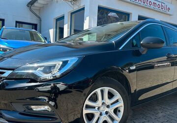 Opel Astra 156.000 km 7.949 &euro; Gummersbach (Zwischen Toom Markt und ATU) 51645