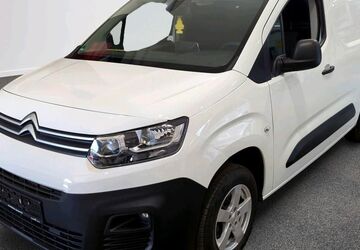 Citroen Berlingo 135.000 km 10.349 &euro; Gummersbach (Zwischen Toom Markt und ATU) 51645