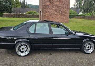 BMW 740 121.326 km 22.999 &euro; EITORF 53783