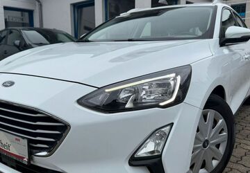 Ford Focus 122.000 km 10.449 &euro; Gummersbach (Zwischen Toom Markt und ATU) 51645