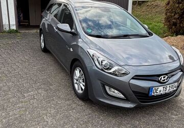 Hyundai i30 93.300 km 7.450 &euro; Attendorn 57439