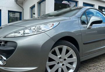 Peugeot 207 90.000 km 4.649 &euro; Gummersbach (Zwischen Toom Markt und ATU) 51645