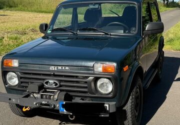Lada Niva 34.500 km 17.680 &euro; Much 53804