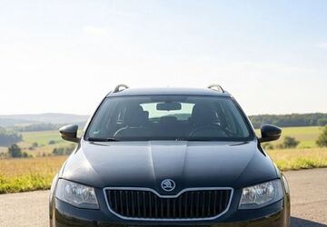 Skoda Octavia 243.000 km 6.499 &euro; Gummersbach 51643